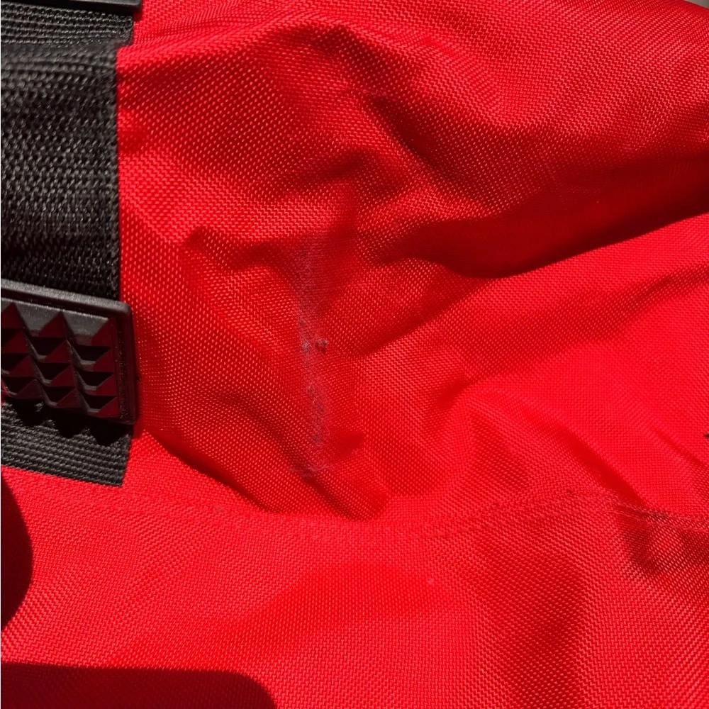 Vintage Marlboro Racing Transit Large 1990s Red Large Duffle Bag Vintage
